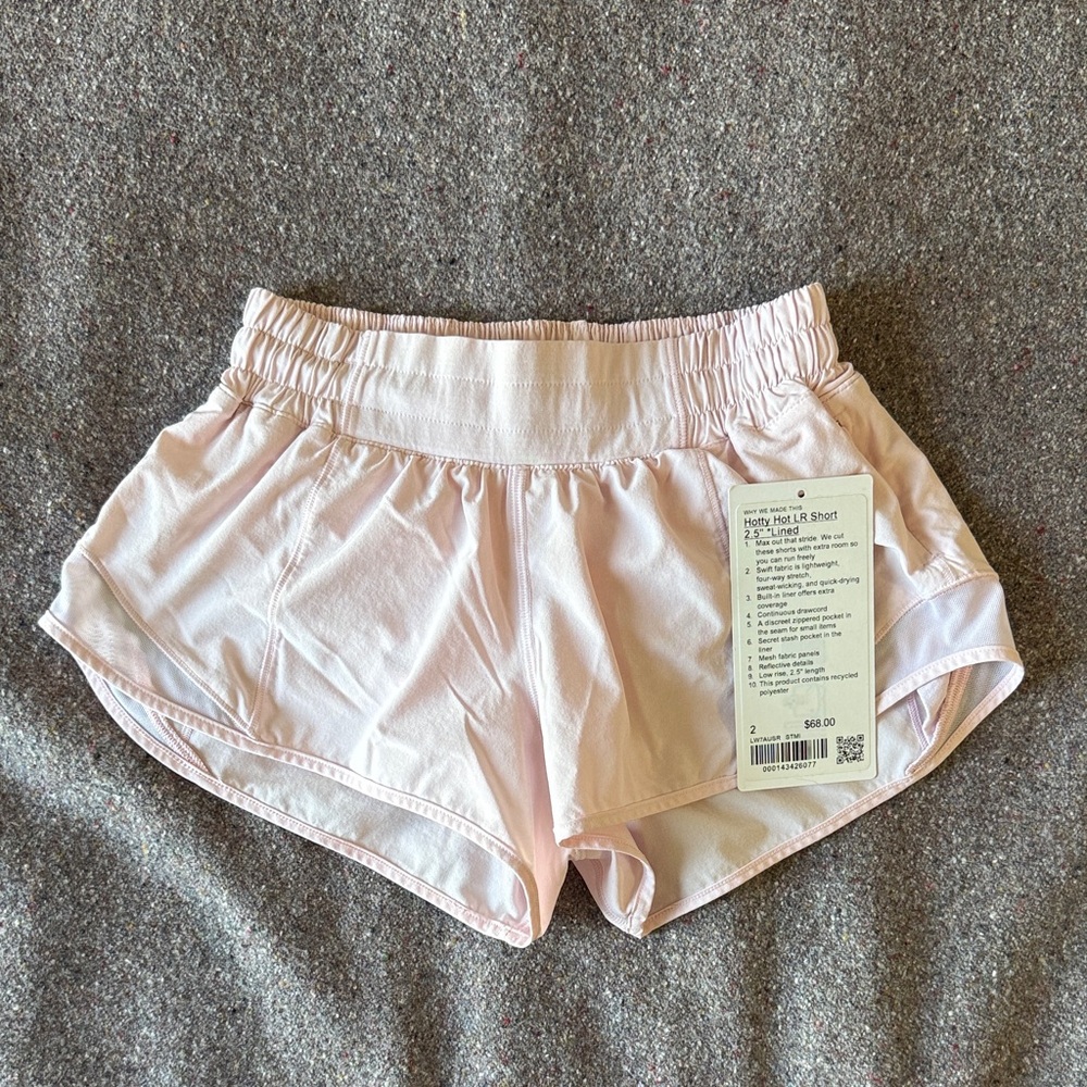 Lululemon Hotty Hot Low Rise Shorts 2.5” Lined in Strawberry Milkshake (Size 2)